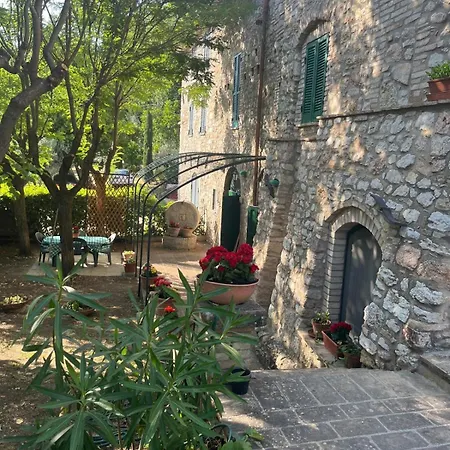 Appartamenti Fosso Delle Carceri San Vitale Exterior photo